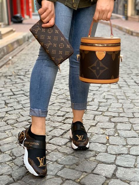 www cheap louis vuitton shoes com|louis vuitton shoes outlet.